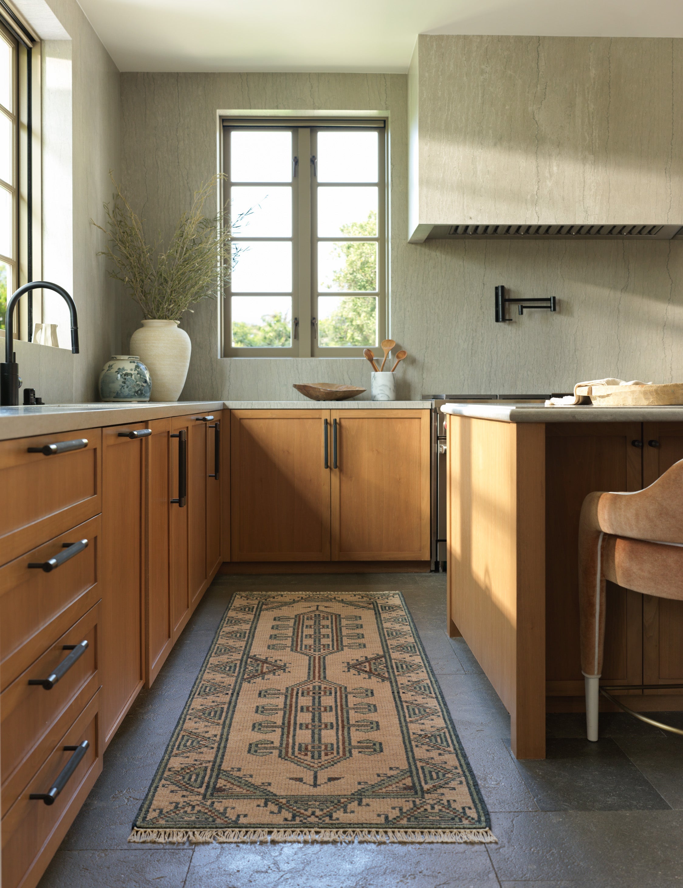 Vishal Hand-Knotted Wool Rug