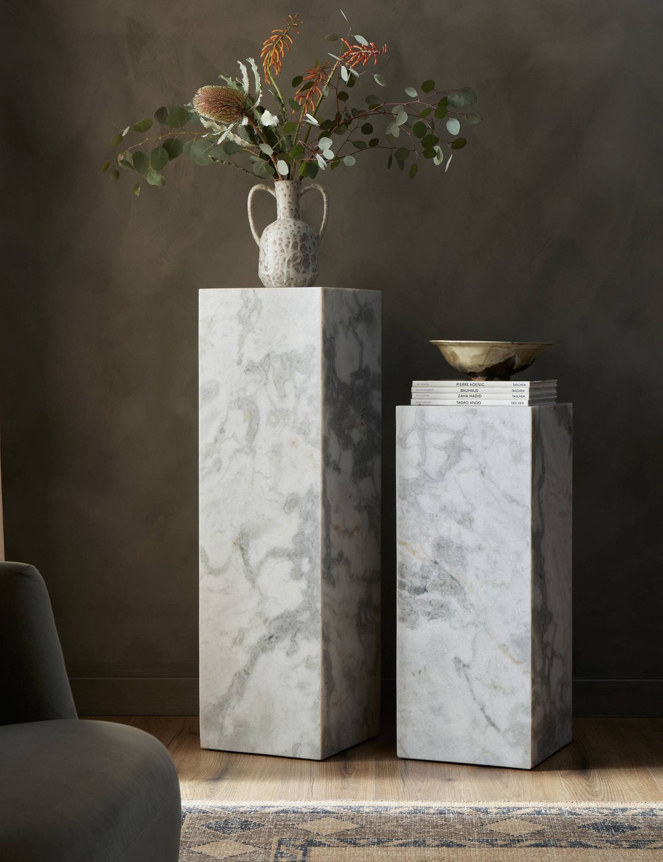 Rialta Plinth