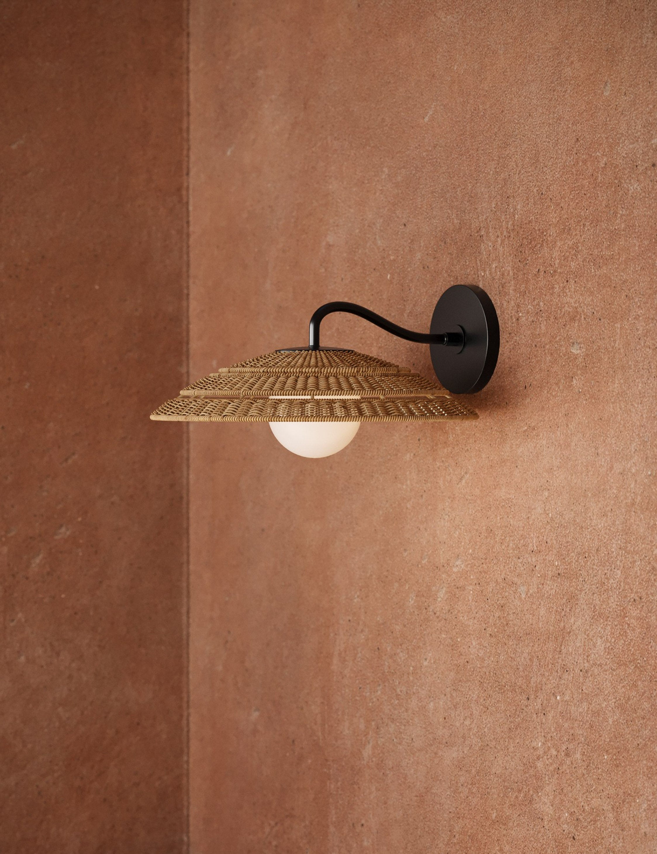 Sabella Outdoor Sconce