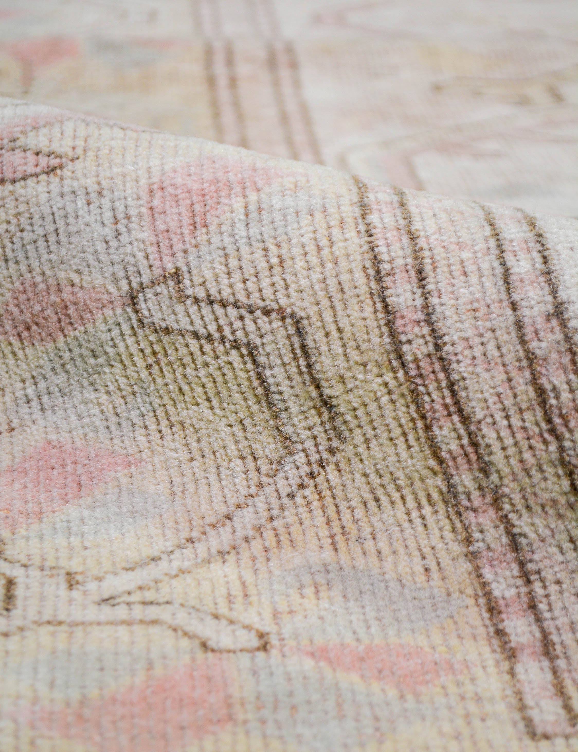 Vintage Turkish Hand-Knotted Wool Rug No. 462, 6' 7 x 9' 1