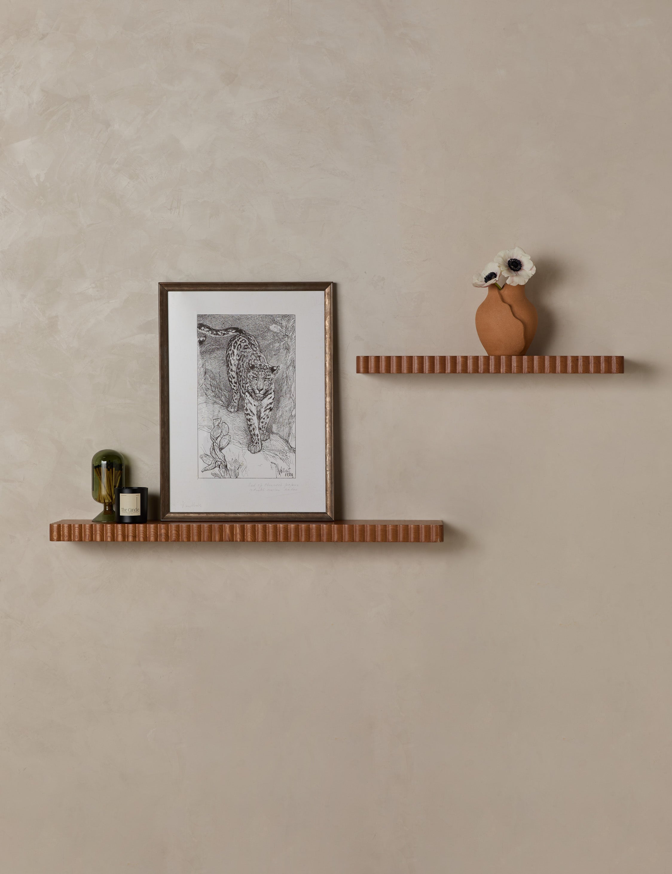 Suela Shelf